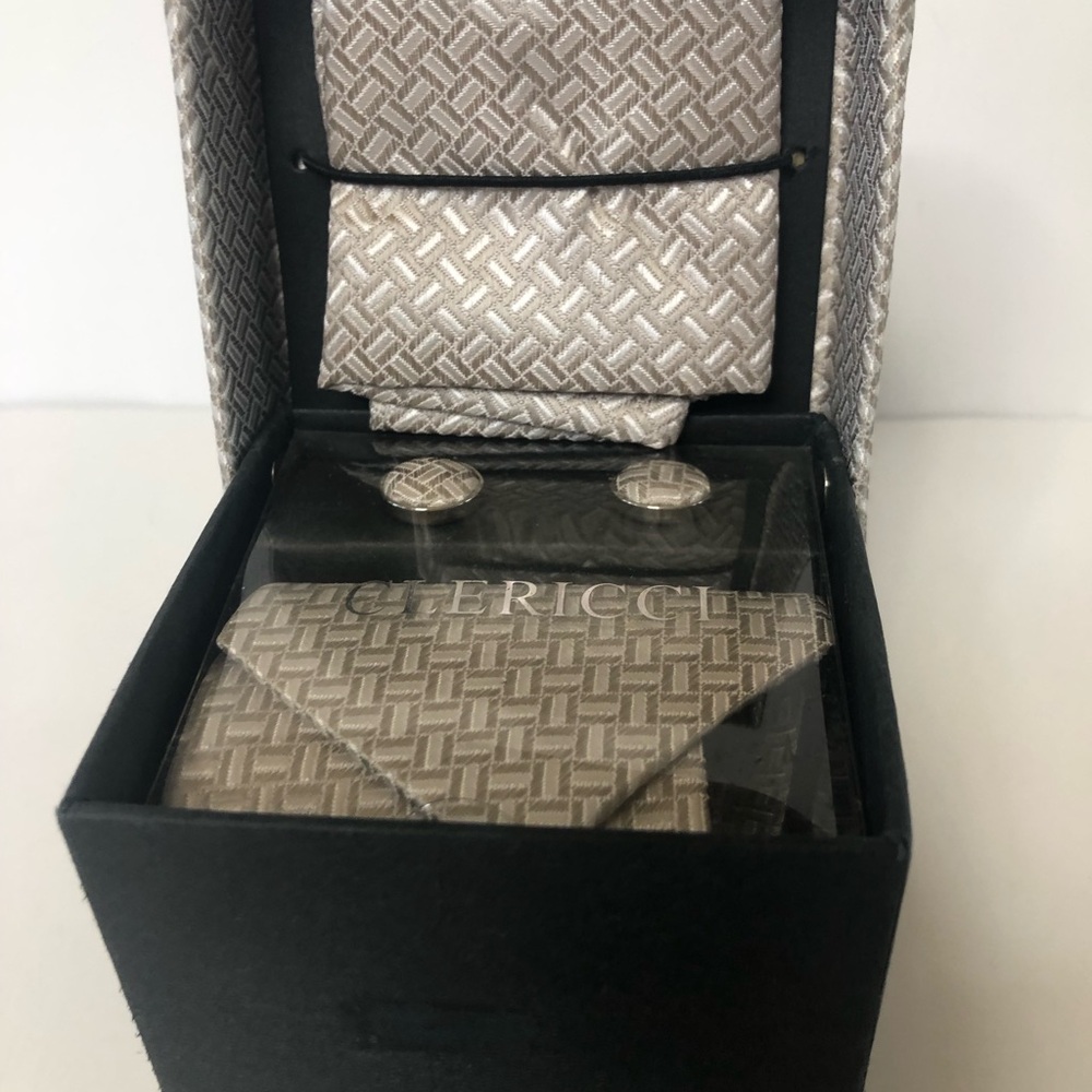 Ericci Tan Geometric Tie Set